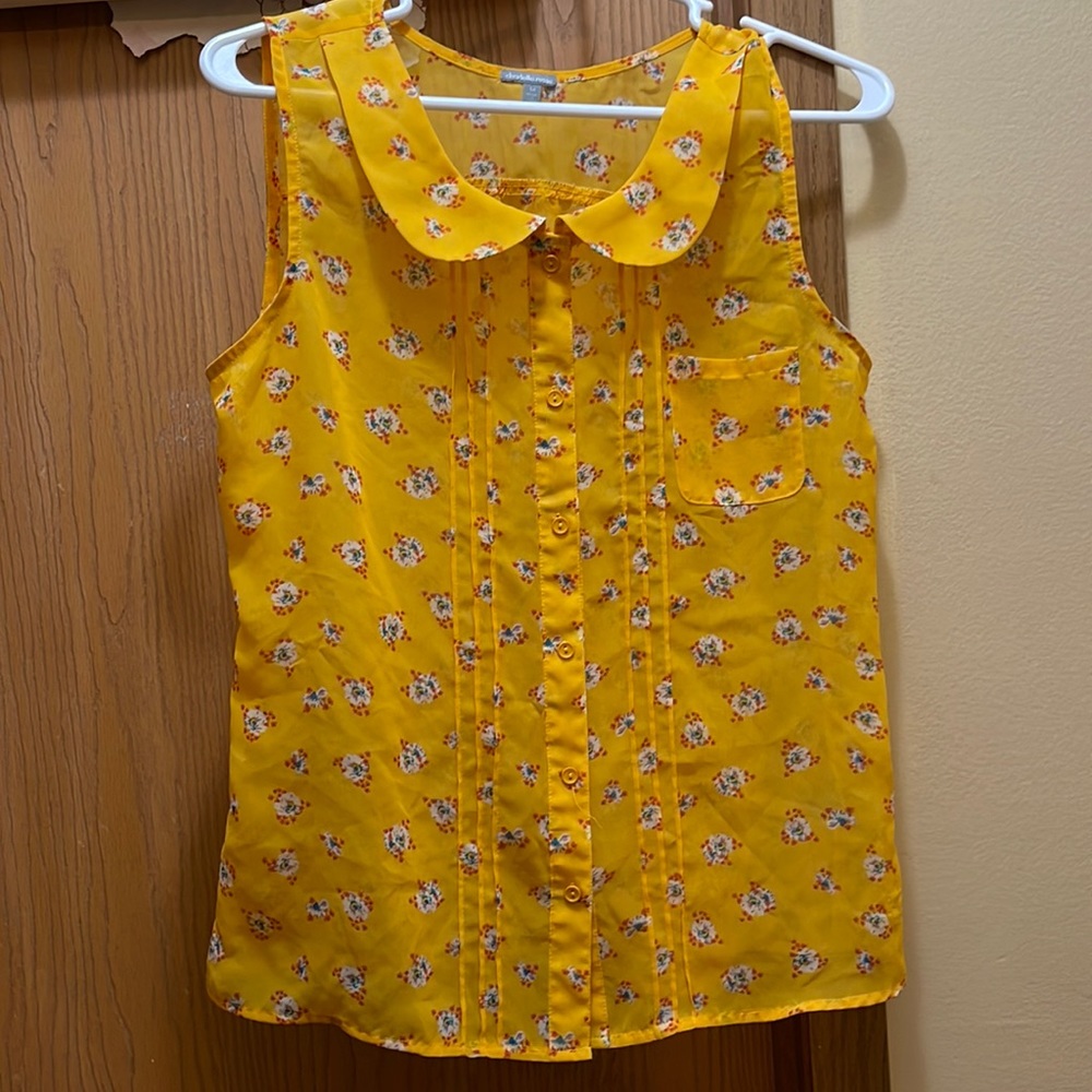 CHARLOTTE RUSSE FLORAL TANK SIZE M